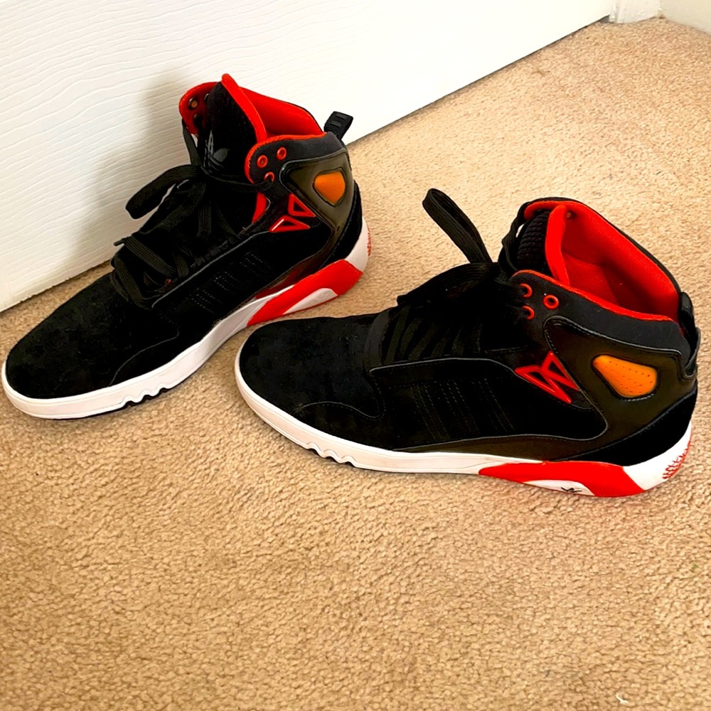 Adidas Originals AR2.0 Sneakers